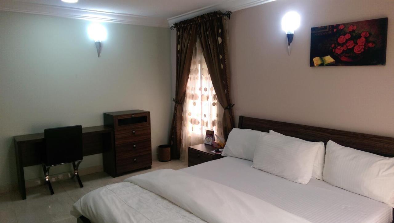 Kh Lodge Абуджа Экстерьер фото
